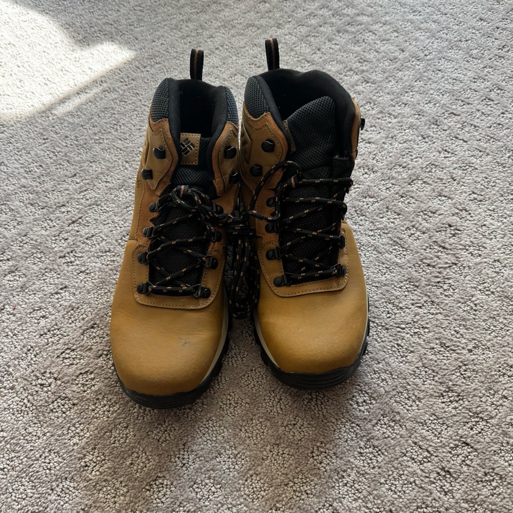 Columbia Hiking Boots